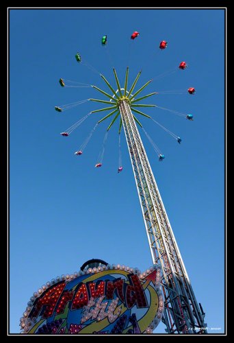 Fun fair along the harbor of Geneva
