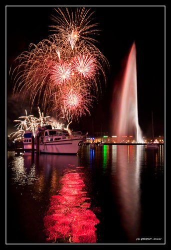 The fireworks for the opening of the Geneva Festival 2010