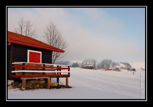 Un chalet dans la neige