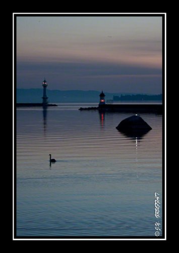 Genève et le lac Léman à l'aube