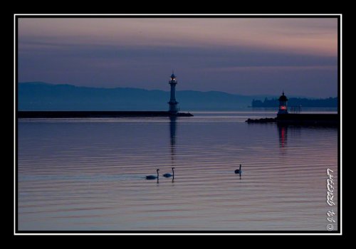 Genève et le lac Léman à l'aube
