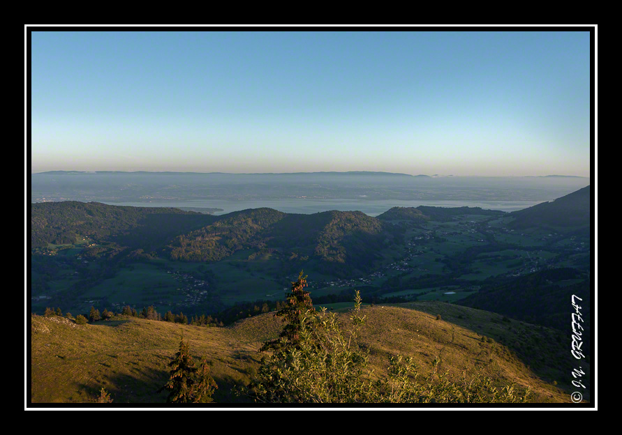 Vue sur le lac Léman et la Vallée verte